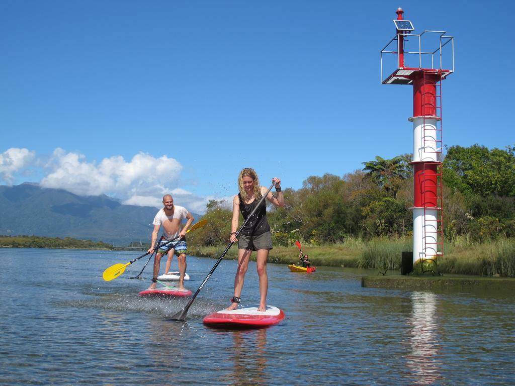 Bazil'S Backpackers Bbh Hostel & Surf School Westport Camera foto