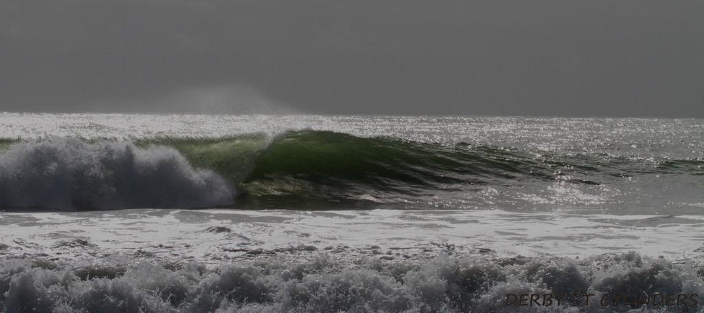 Bazil'S Backpackers Bbh Hostel & Surf School Westport Esterno foto